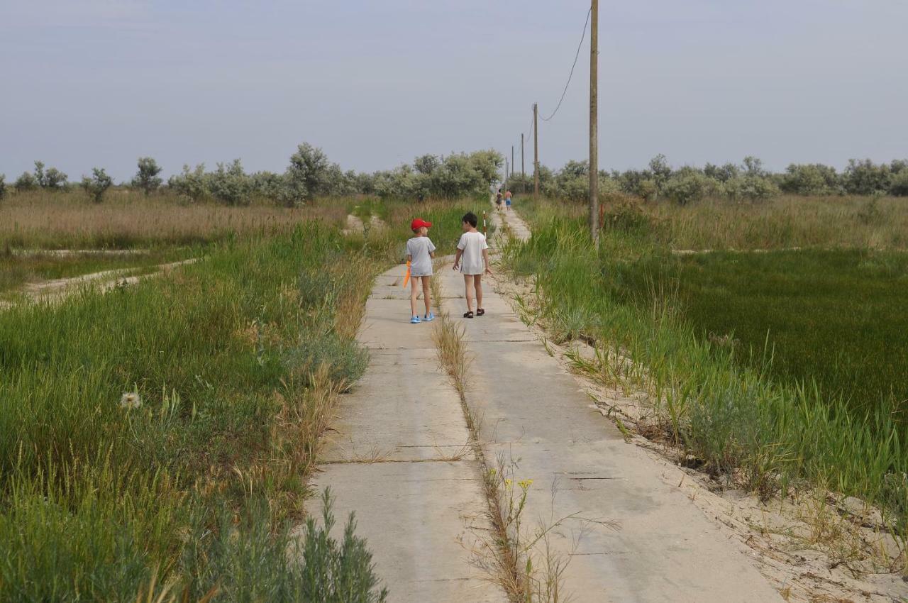 База Відпочинку "Сонячна" Primorskoje Exterior foto