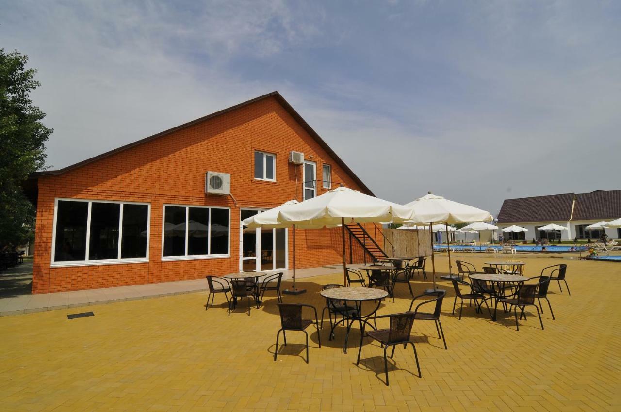 База Відпочинку "Сонячна" Primorskoje Exterior foto